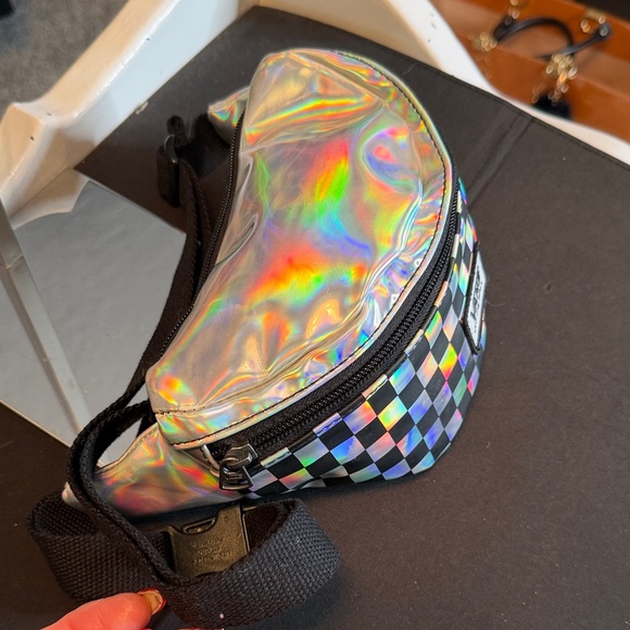 Vans Iridescent Checkered Pouch - Picture 5 of 9